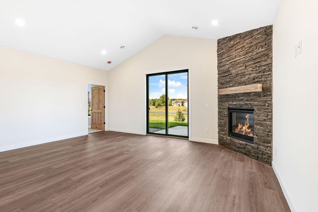 31706 Madison Road, Lindstrom, MN 55045