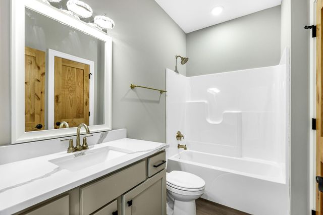 31706 Madison Road, Lindstrom, MN 55045