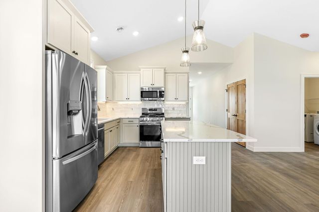 31706 Madison Road, Lindstrom, MN 55045