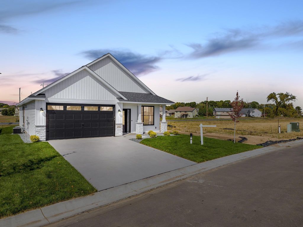 31706 Madison Road, Lindstrom, MN 55045