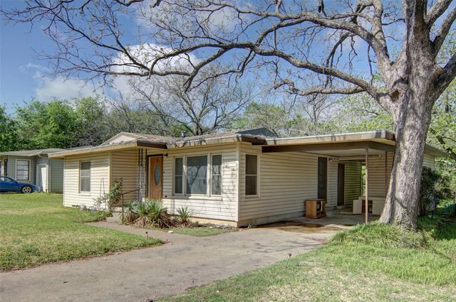 1224 S Brazos Street, Weatherford, TX 76086