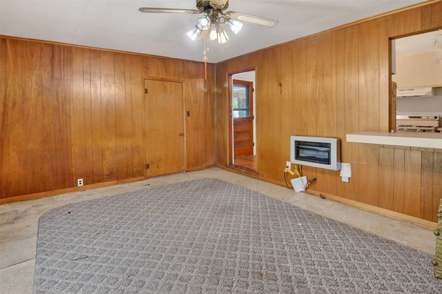 1224 S Brazos Street, Weatherford, TX 76086