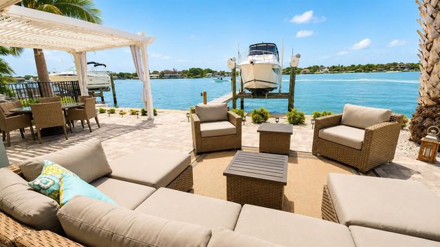526 20TH AVENUE, Indian Rocks Beach, FL 33785