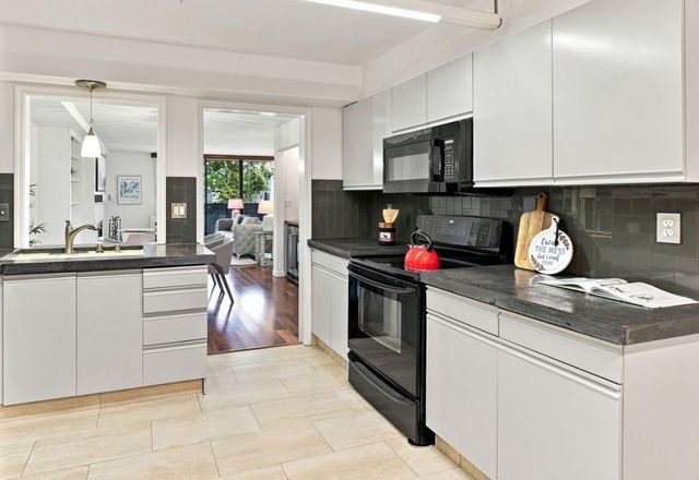 1500 Sherman Avenue 1A, Burlingame, CA 94010