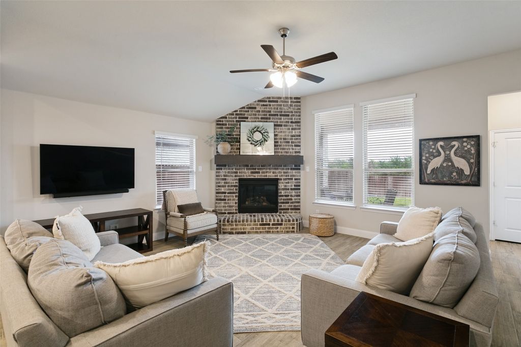 5924 Pine River Lane, Fort Worth, TX 76179 — exterior
