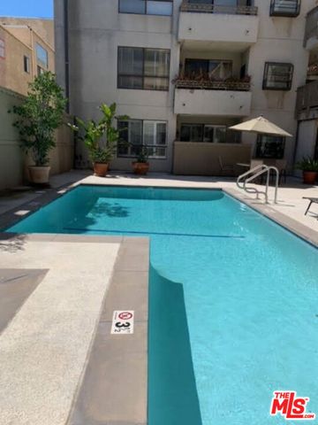 4707 Willis Avenue 110, Sherman Oaks, CA 91403
