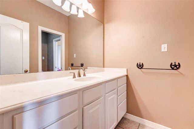 38094 Joe Loggins Road, Hempstead, TX 77445