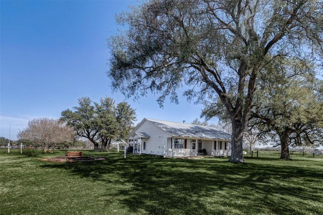 38094 Joe Loggins Road, Hempstead, TX 77445