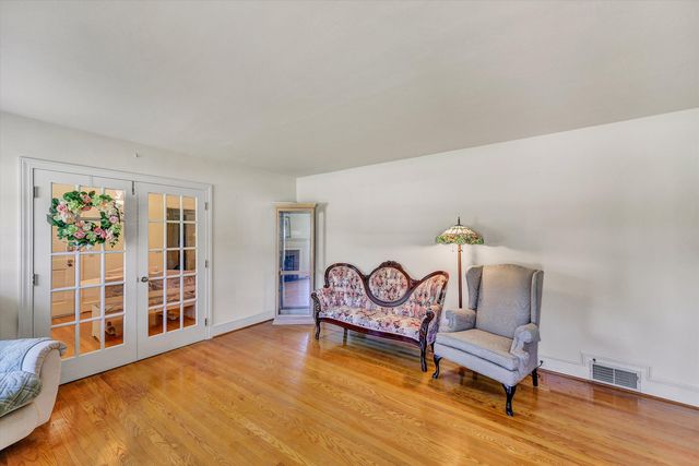 225 HILLCREST DR, Rocky Mount, VA 24151
