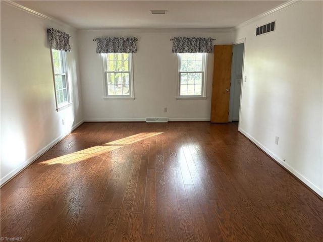 5504 Garden Lake Drive, Greensboro, NC 27410