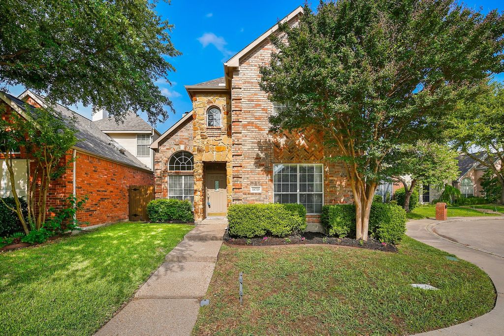 18719 Riverstone Court, Dallas, TX 75252