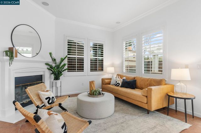 124 Nanterre St, Danville, CA 94506