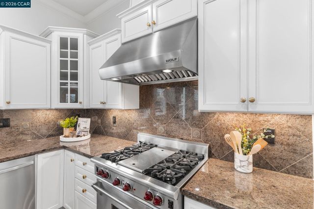 124 Nanterre St, Danville, CA 94506