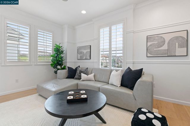 124 Nanterre St, Danville, CA 94506