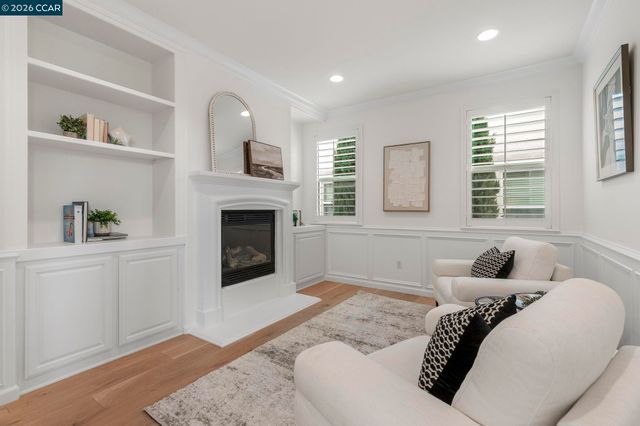 124 Nanterre St, Danville, CA 94506