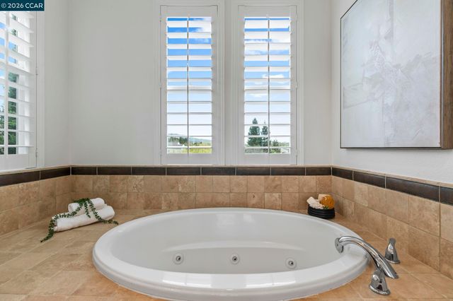 124 Nanterre St, Danville, CA 94506