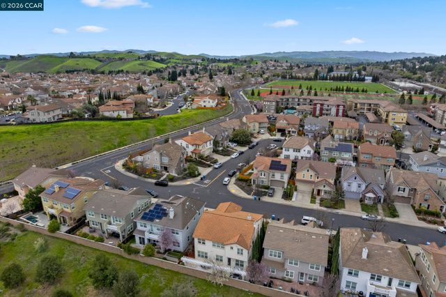 124 Nanterre St, Danville, CA 94506