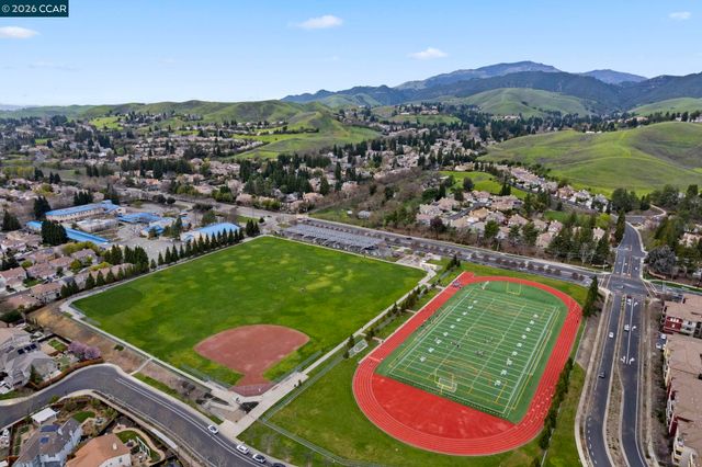 124 Nanterre St, Danville, CA 94506