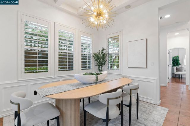 124 Nanterre St, Danville, CA 94506