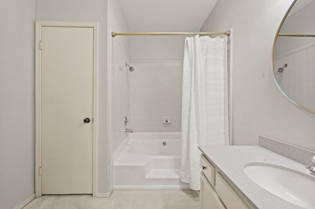 17491 Red Oak Drive 7491, Houston, TX 77090