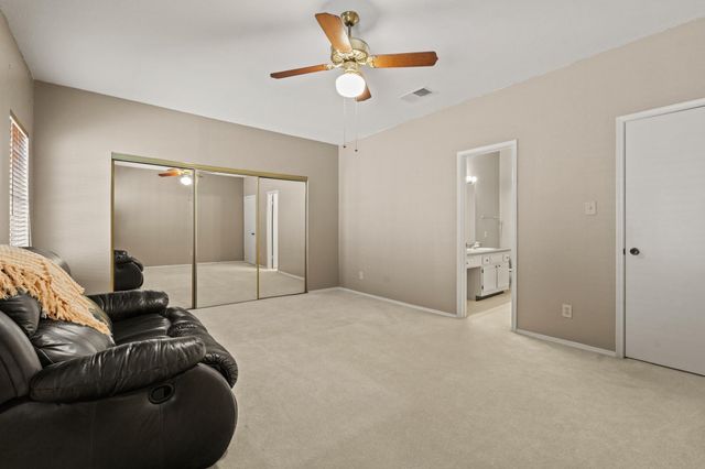 17491 Red Oak Drive 7491, Houston, TX 77090