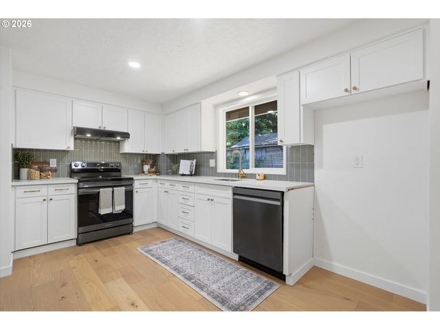 2820 Se 90TH Pl, Portland, OR 97266