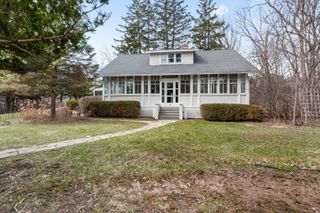 23780 N Hess Drive, Cary, IL 60013