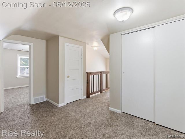 2449 N Genesee Road, Burton, MI 48509