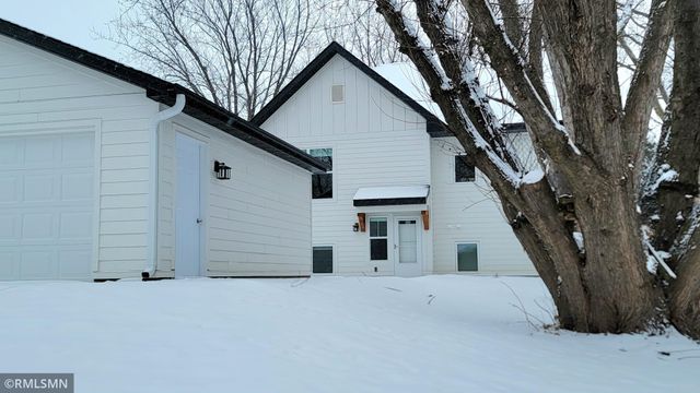 413 Franklin Avenue NW, Watertown, MN 55388