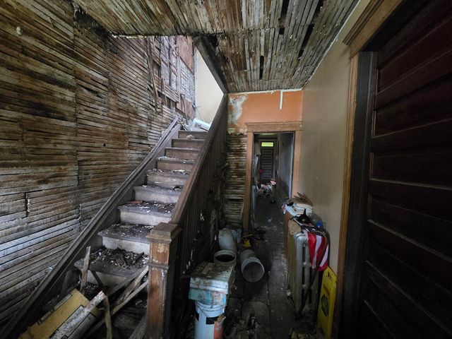 6831 S Emerald Avenue, Chicago, IL 60621