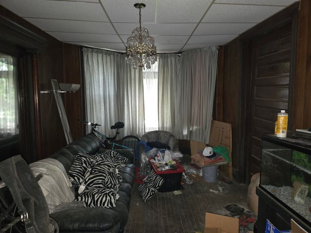 6831 S Emerald Avenue, Chicago, IL 60621