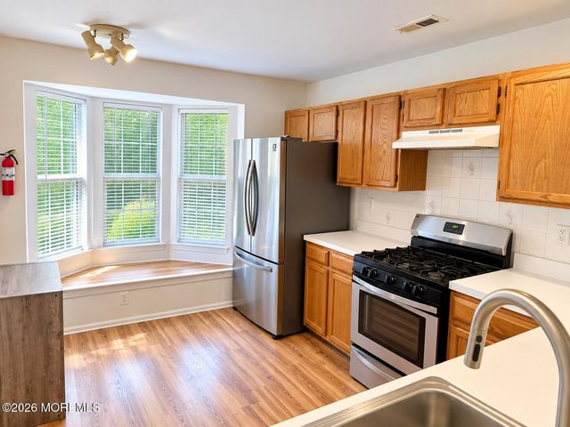 11 Lexington Court, Holmdel, NJ 07733