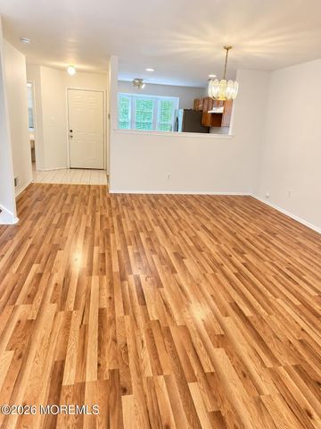 11 Lexington Court, Holmdel, NJ 07733