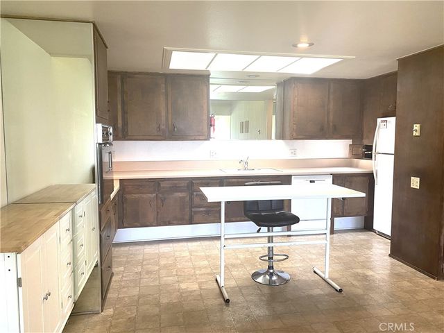 13101 Oak Hills Dr., M9-234J, Seal Beach, CA 90740