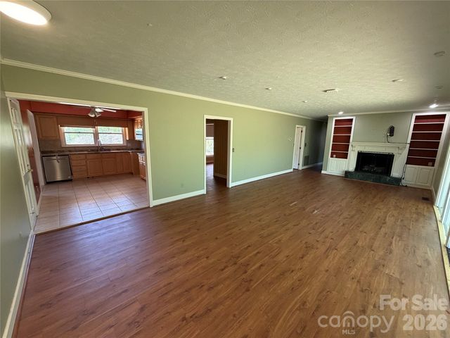2136 Cedar Rock Estates Drive, Lenoir, NC 28645