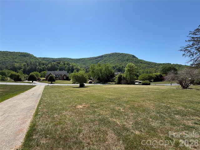2136 Cedar Rock Estates Drive, Lenoir, NC 28645