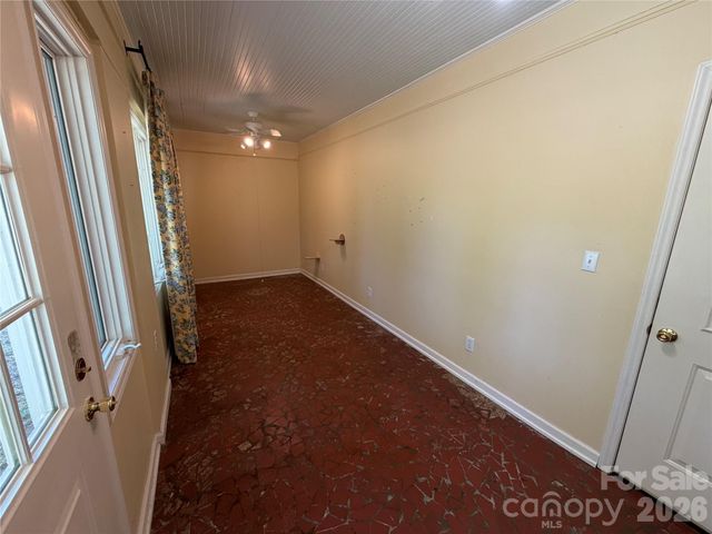 2136 Cedar Rock Estates Drive, Lenoir, NC 28645