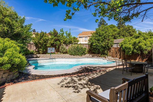 3311 Groveland Way, Antelope, CA 95843