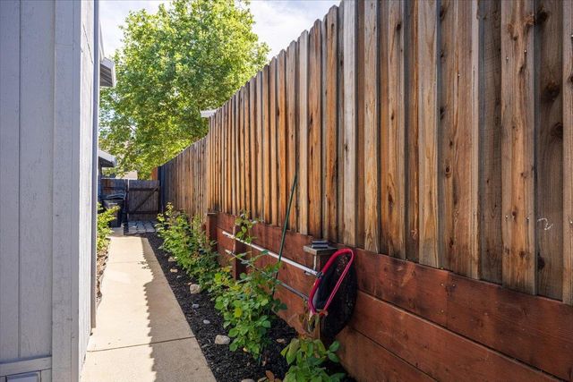 3311 Groveland Way, Antelope, CA 95843