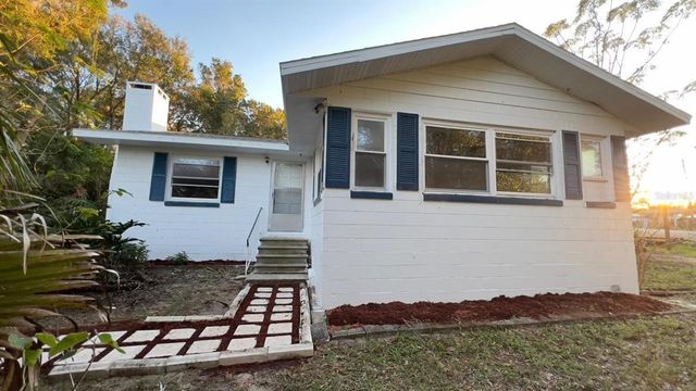 26221 SE 159TH LANE, Umatilla, FL 32784