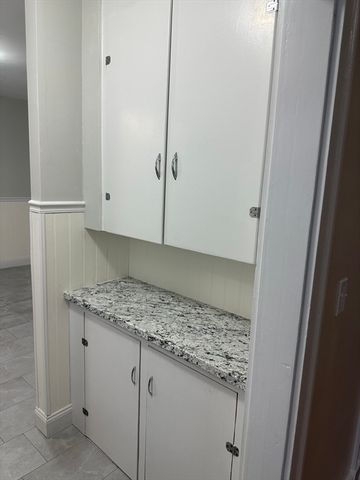 36 Raymond Ave 1, Salem, MA 01970