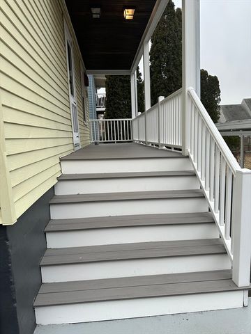 36 Raymond Ave 1, Salem, MA 01970