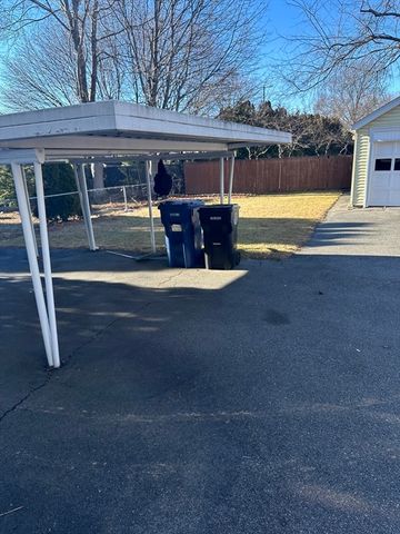 36 Raymond Ave 1, Salem, MA 01970