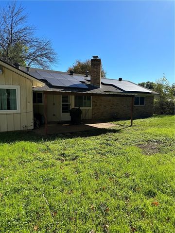 5101 Loch Lomond Drive, Waco, TX 76710