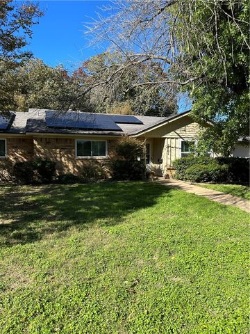 5101 Loch Lomond Drive, Waco, TX 76710