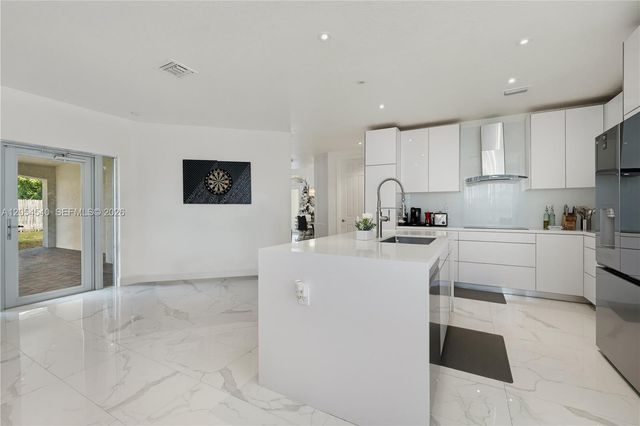 8770 SW 204th Street, Cutler Bay, FL 33189