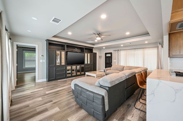 4901 Circle Ridge Drive, Fort Worth, TX 76114