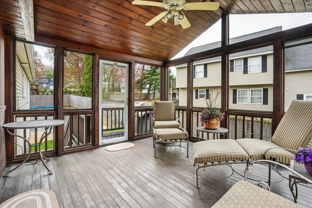 15 Lindstrom Lane, Manchester, NH 03104