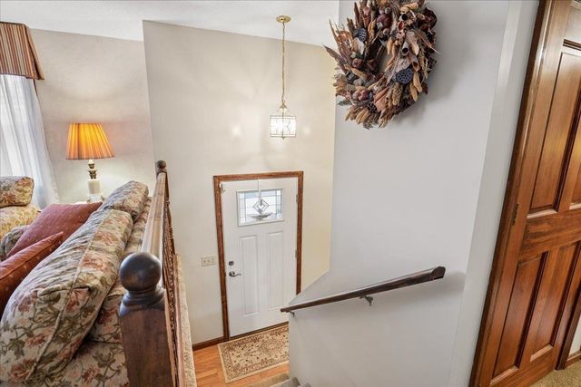 15 Lindstrom Lane, Manchester, NH 03104