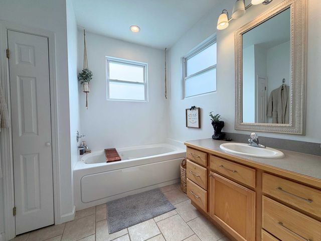 3520 W Farrand Road, Vienna Twp, MI 48420